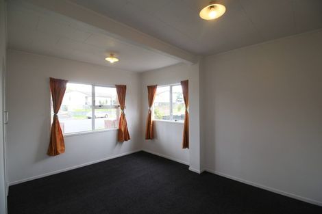 Photo of property in 17 Crampton Place, Manurewa, Auckland, 2102