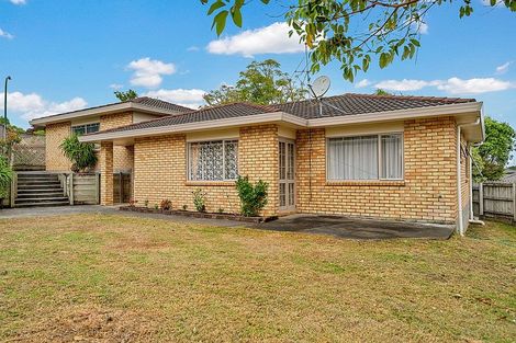 Photo of property in 23 Ginders Drive, Massey, Auckland, 0614