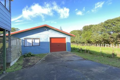 Photo of property in 5 Ripiro Drive, Baylys Beach, Dargaville, 0377