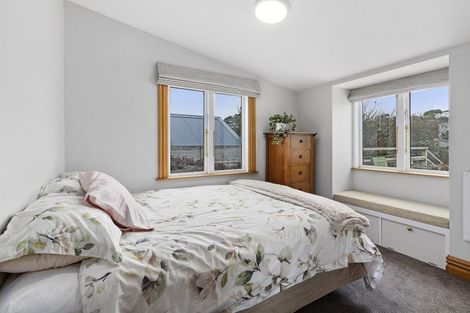 Photo of property in 16 Farm Road, Northland, Wellington, 6012