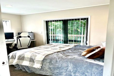 Photo of property in 13 Schnapper Rock Road, Greenhithe, Auckland, 0632