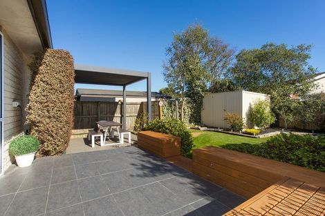Photo of property in 484 Mairehau Road, Parklands, Christchurch, 8083