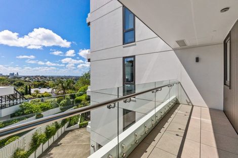 Photo of property in 124 Aldwins Road, Phillipstown, Christchurch, 8062