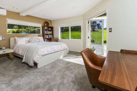 Photo of property in 1/9 The Esplanade, Castor Bay, Auckland, 0620