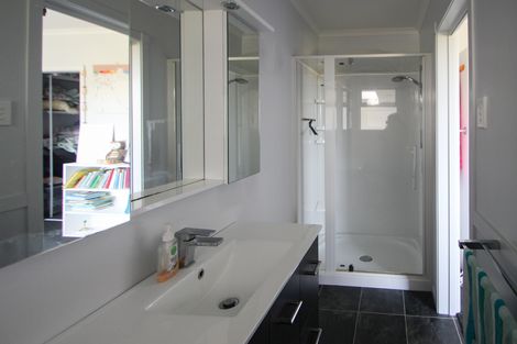 Photo of property in 69 T Y Duncan Road, Oamaru North, Oamaru, 9494