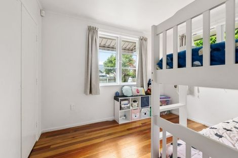 Photo of property in 119-121 Kings Crescent, Hutt Central, Lower Hutt, 5010