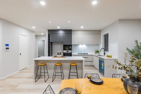 Photo of property in 41 Lumbarda Drive, Kumeu, 0810