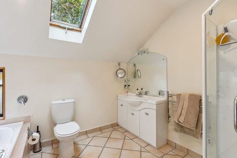 Photo of property in 11 Karu Crescent, Waikanae, 5036