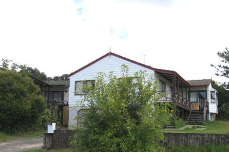 Photo of property in 2/1 Landsdale Place, Massey, Auckland, 0614