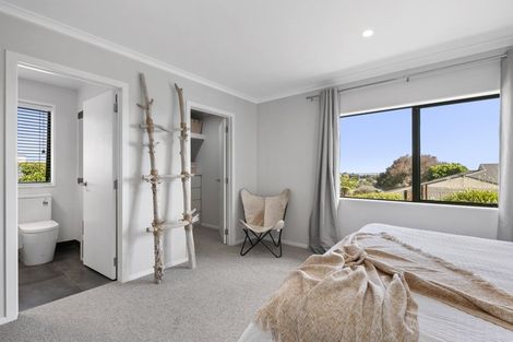 Photo of property in 33 Hallmark Rise, Bethlehem, Tauranga, 3110