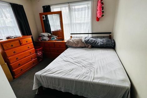 Photo of property in 9 Coles Place, Manurewa, Auckland, 2102