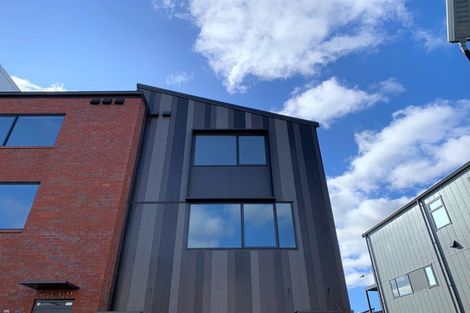 Photo of property in 8/2 Rangitamiro Place, Hobsonville, Auckland, 0616