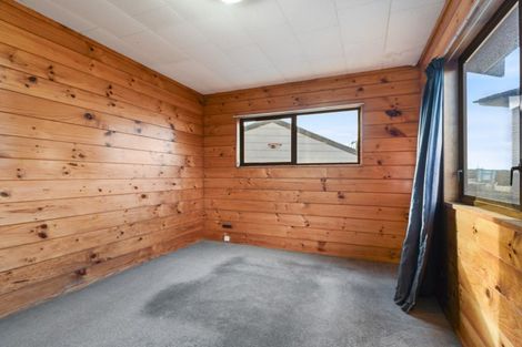 Photo of property in 48 Neri Crescent, Pomare, Rotorua, 3015