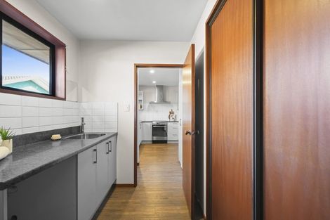 Photo of property in 52 Dunbarton Street, Redwood, Christchurch, 8051