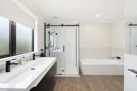 Photo of property in 11a Maxwells Line, Awapuni, Palmerston North, 4412