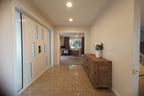 Photo of property in 1004a East Coast Road, Northcross, Auckland, 0630