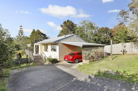 Photo of property in 2/14 Norman Road, Titirangi, Auckland, 0604
