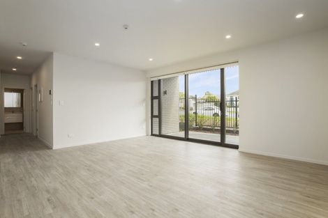 Photo of property in 103/165 Lake Road, Northcote, Auckland, 0627