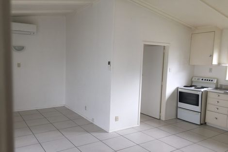 Photo of property in 127 Rosier Road, Glen Eden, Auckland, 0602