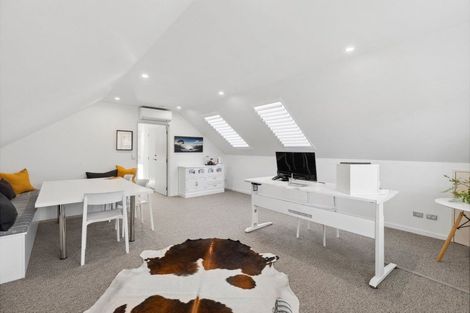 Photo of property in 31 Matheson Crescent, Albert Town, Wanaka, 9305