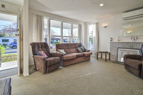 Photo of property in 215 Sunnybank Crescent, Camberley, Hastings, 4120