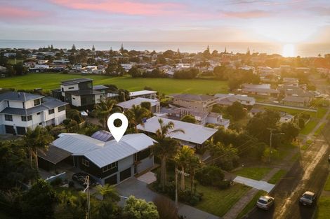 Photo of property in 37 The Crescent, Waihi Beach, 3611
