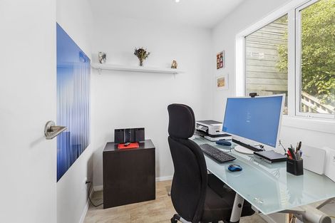 Photo of property in 77 Moana Road, Plimmerton, Porirua, 5026