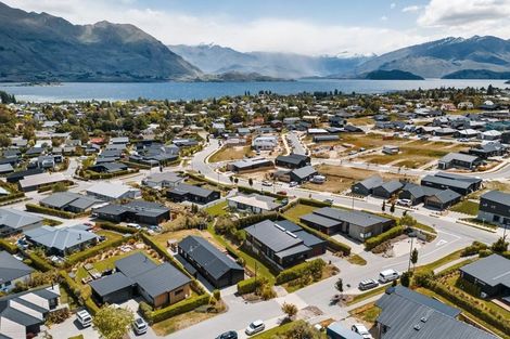 Photo of property in 23 Matipo Street, Wanaka, 9305