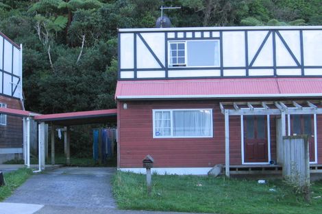 Photo of property in 96a Rangituhi Crescent, Takapuwahia, Porirua, 5022
