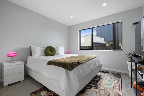Photo of property in 1 Sai Ridge Close, Pukekohe, 2120