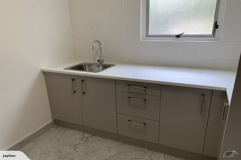 Photo of property in 26 Arosa Place, Forrest Hill, Auckland, 0620