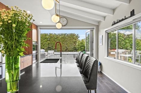 Photo of property in 37 Belle Vue Avenue, Northcote Point, Auckland, 0627