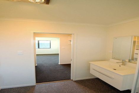 Photo of property in 33 Ragley Way, Rolleston, 7615