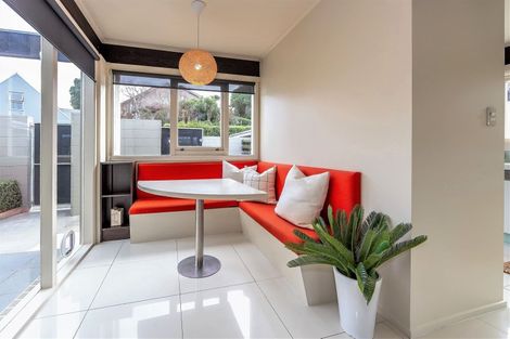 Photo of property in 5 Whareora Terrace, Cashmere, Christchurch, 8022
