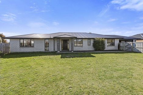 Photo of property in 43 Masefield Drive, Rolleston, 7614