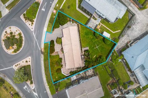 Photo of property in 72 Garton Drive, Massey, Auckland, 0614