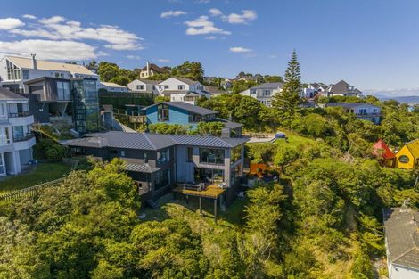 Photo of property in 14 Shalimar Crescent, Khandallah, Wellington, 6035