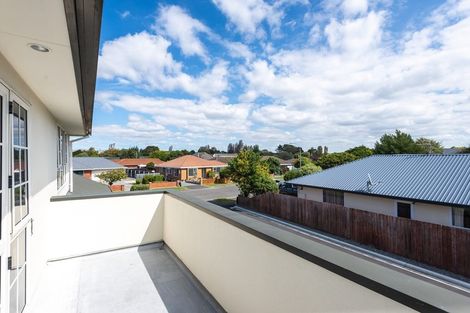 Photo of property in 4 Beauford Place, Parklands, Christchurch, 8083