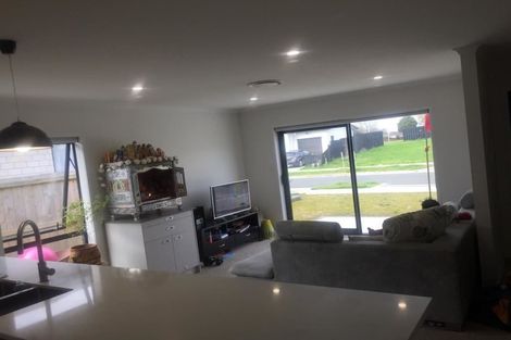 Photo of property in 11 Maioha Road, Pukekohe, 2120