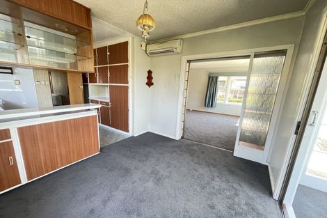 Photo of property in 42 Greendale Avenue, Avonhead, Christchurch, 8042