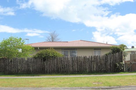 Photo of property in 11 Waitahanui Avenue, Taupo, 3330