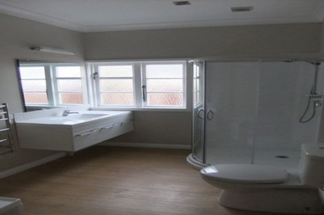 Photo of property in 15 Saint Ronans Avenue, Waterloo, Lower Hutt, 5011