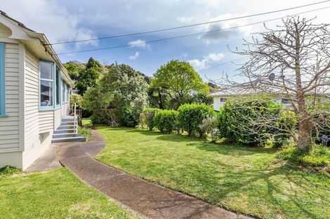Photo of property in 14 Pembroke Street, Tawa, Wellington, 5028