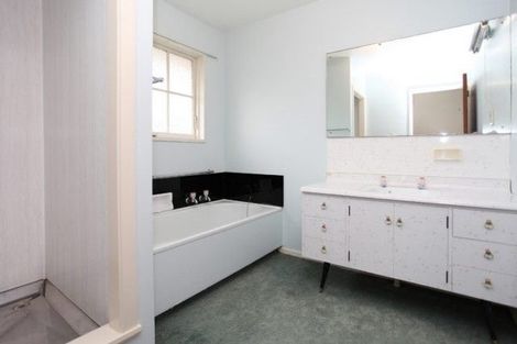 Photo of property in 3 Tudor Avenue, Ilam, Christchurch, 8041