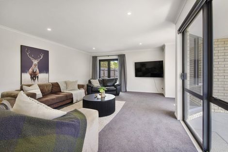 Photo of property in 31 Woodglen Drive, Woodend, 7610