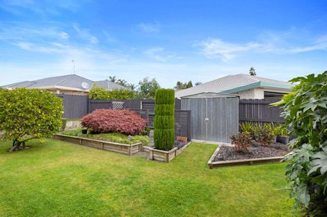Photo of property in 2 Burnt Oak Drive, Pyes Pa, Tauranga, 3112
