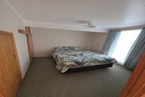 Photo of property in 13 Thompson Road, Bluff Hill, Napier, 4110