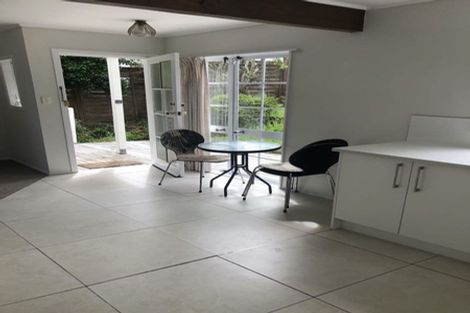 Photo of property in 26 Richards Avenue, Forrest Hill, Auckland, 0620