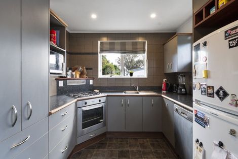 Photo of property in 14 Dampier Avenue, Awapuni, Palmerston North, 4412