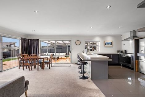 Photo of property in 20 Rosalie Terrace, Kelvin Grove, Palmerston North, 4414